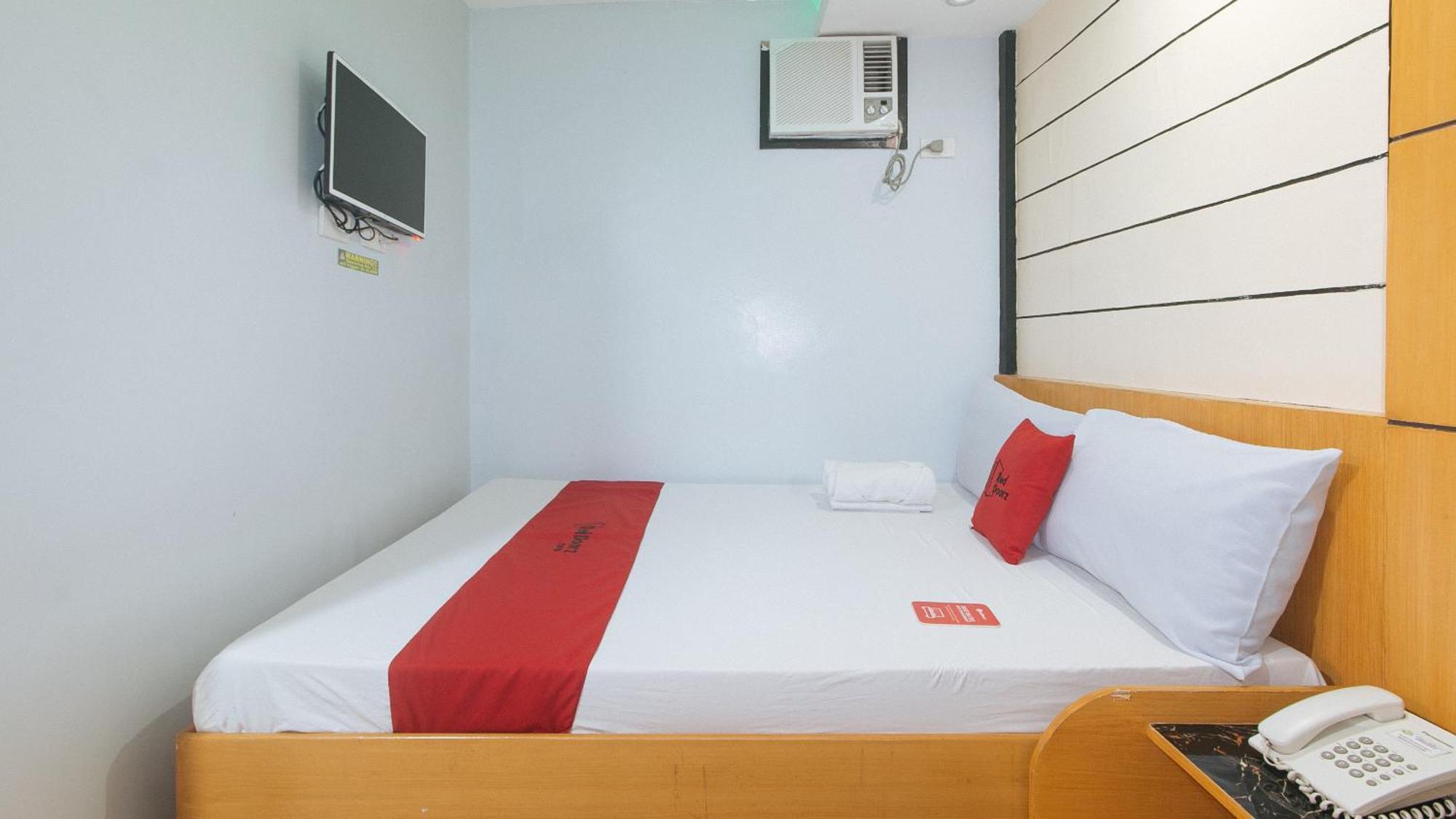 Reddoorz At Ranchotel Alabang Muntinlupa City ภายนอก รูปภาพ