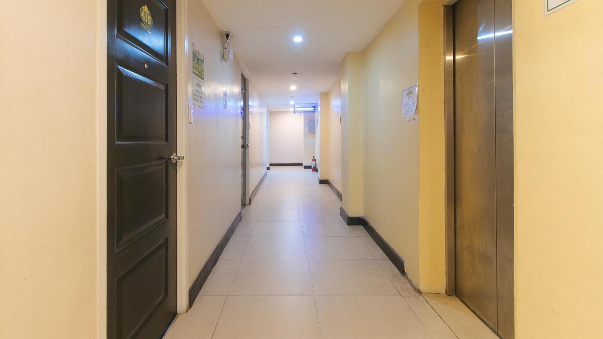 Reddoorz At Ranchotel Alabang Muntinlupa City ภายนอก รูปภาพ